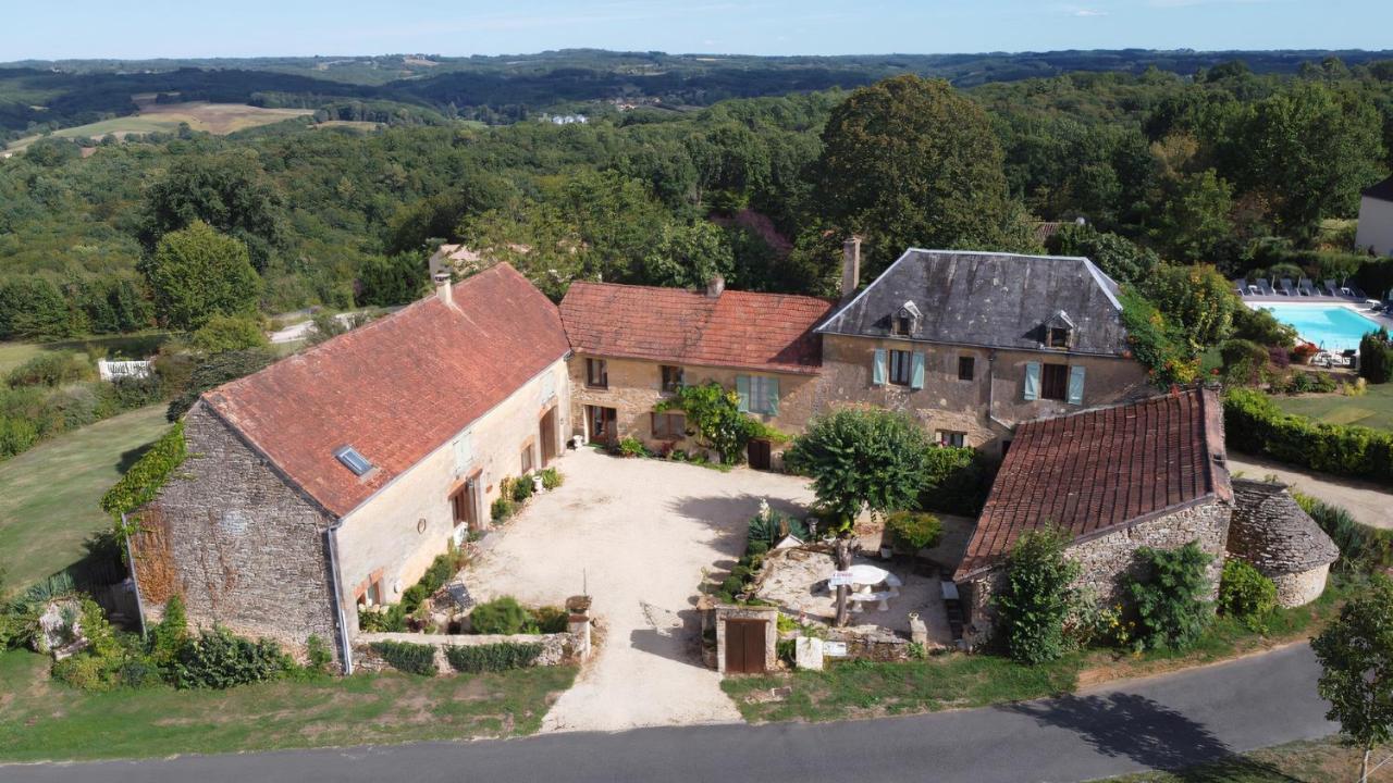 La Vieille Ferme: superbe complexe de 3 gîtes en pierre avec Piscine au coeur du Périgord Noir Saint-Genies Exterior foto