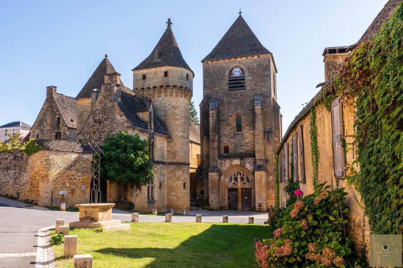 La Vieille Ferme: superbe complexe de 3 gîtes en pierre avec Piscine au coeur du Périgord Noir Saint-Genies Exterior foto
