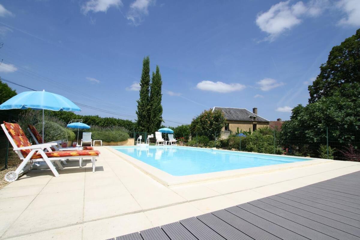 La Vieille Ferme: superbe complexe de 3 gîtes en pierre avec Piscine au coeur du Périgord Noir Saint-Genies Exterior foto