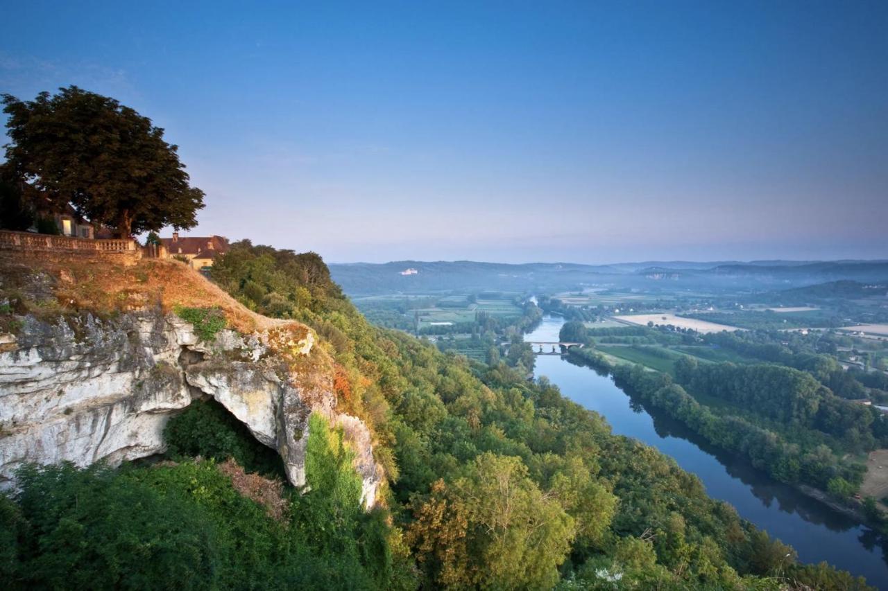 La Vieille Ferme: superbe complexe de 3 gîtes en pierre avec Piscine au coeur du Périgord Noir Saint-Genies Exterior foto