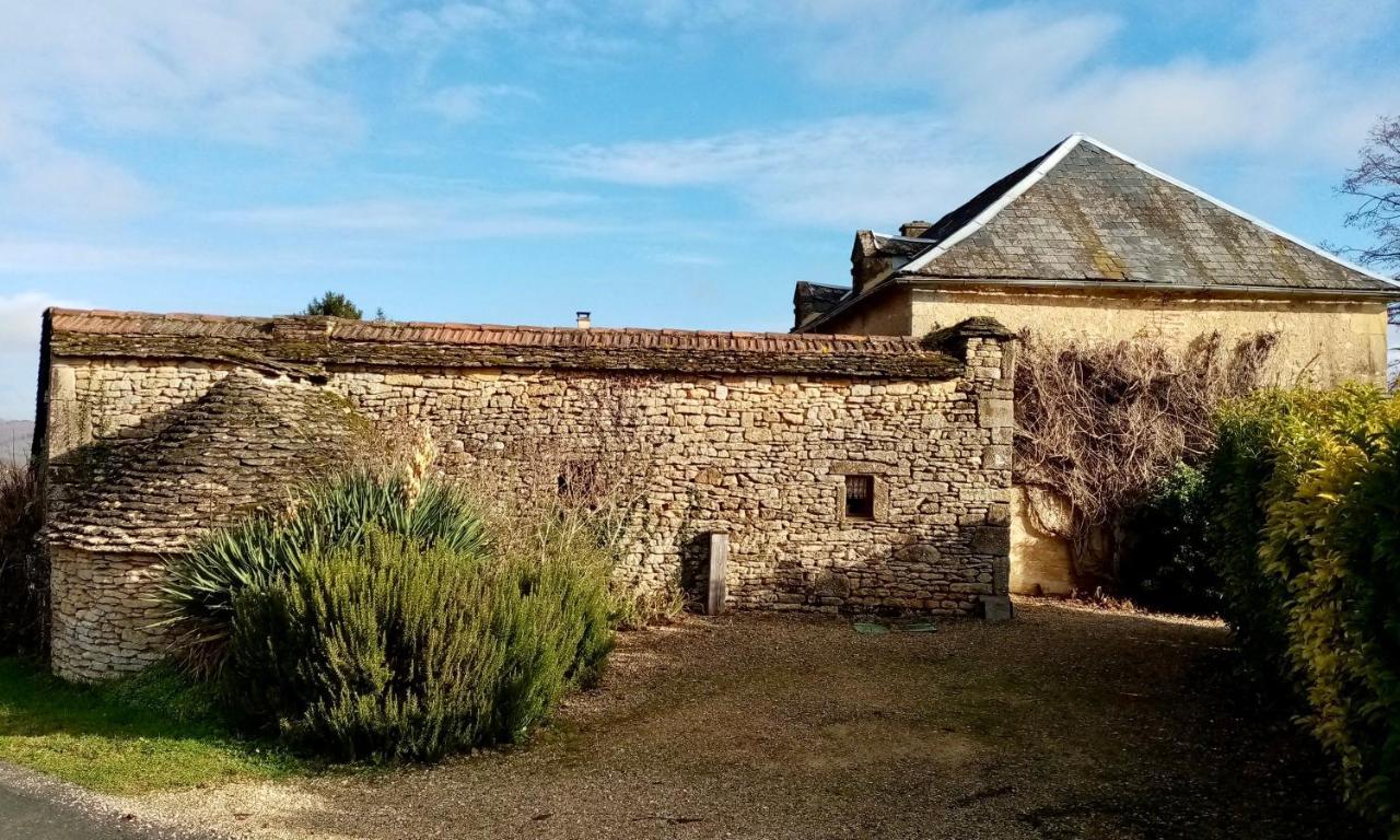 La Vieille Ferme: superbe complexe de 3 gîtes en pierre avec Piscine au coeur du Périgord Noir Saint-Genies Exterior foto